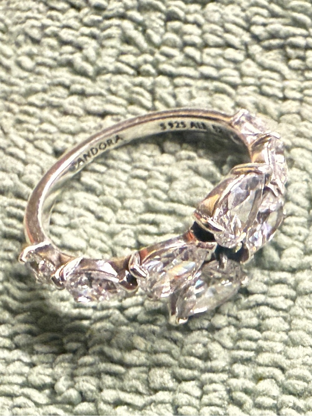 Pandora Sparkling Overlapping Band Ring size 6 52 - Picture 5 of 9